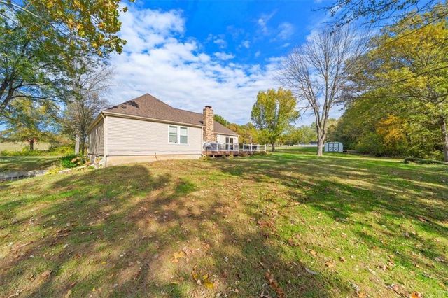 35809 E Ryan Road, Oak Grove, MO 64075