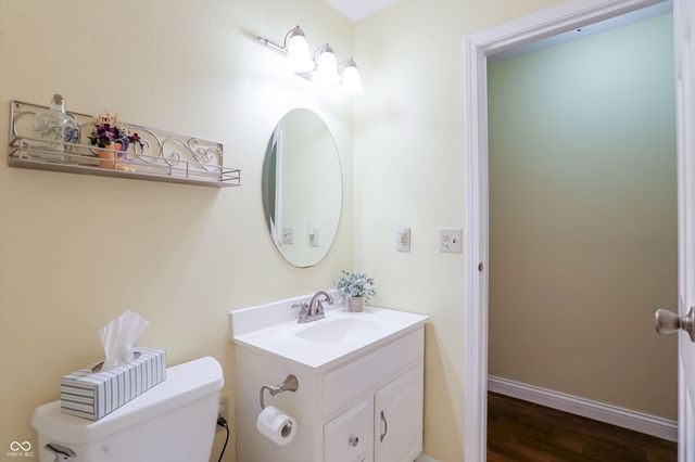 4480 E Wembley Lane, Columbus, IN 47201
