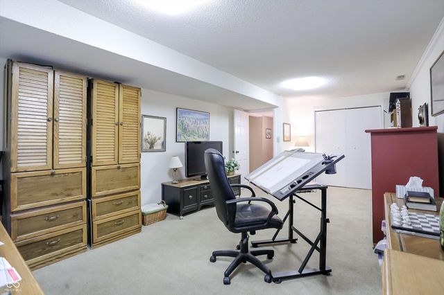 4480 E Wembley Lane, Columbus, IN 47201