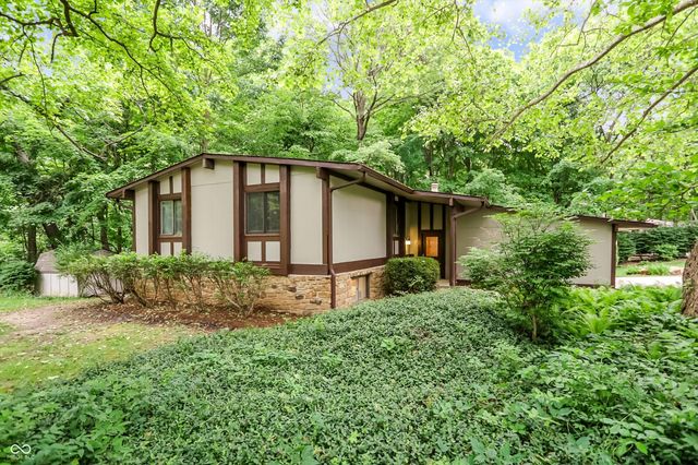 4480 E Wembley Lane, Columbus, IN 47201