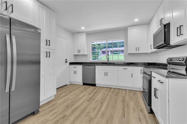 4374 Cedar Ridge Trail, Stone Mountain, GA 30083