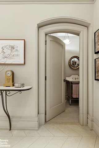 50 W 67TH Street 8AB, New York City, NY 10023