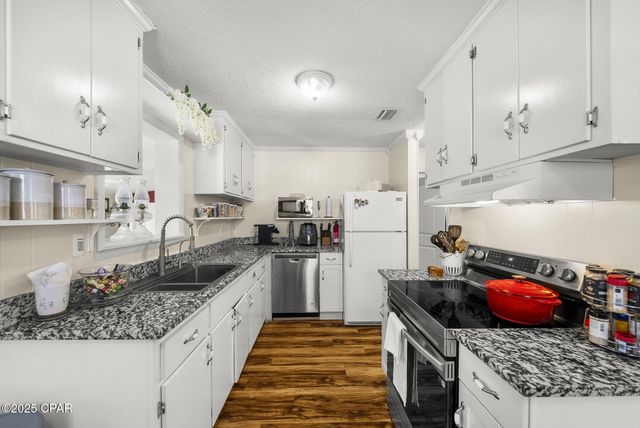 500 Pinetree Drive, Panama City Beach, FL 32413