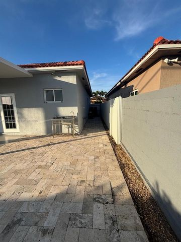 16124 SW 55th Ter 0, Miami, FL 33185