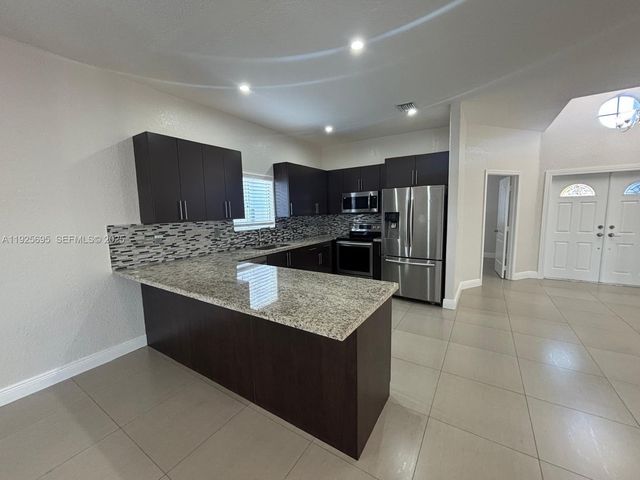 16124 SW 55th Ter 0, Miami, FL 33185