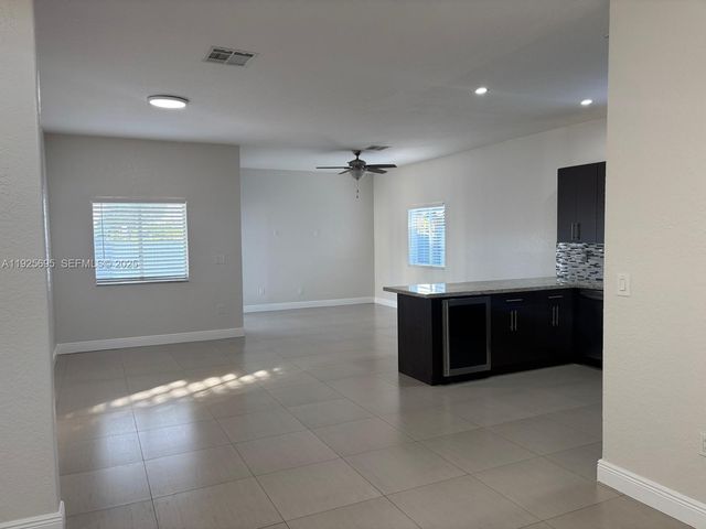 16124 SW 55th Ter 0, Miami, FL 33185