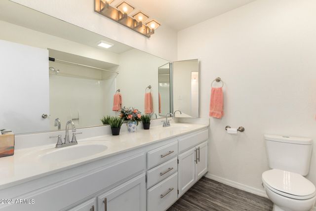 11048 N 28TH Drive 145, Phoenix, AZ 85029