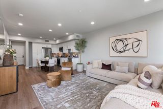 7428 Santa Monica Boulevard 406, West Hollywood, CA 90046