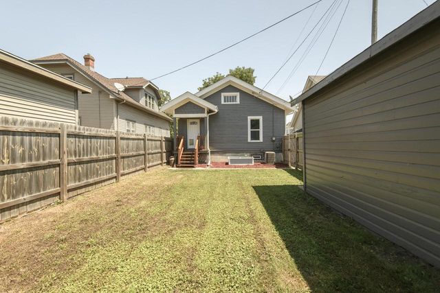 2108 Ashland AVENUE, Racine, WI 53403