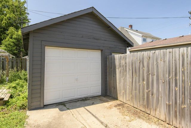 2108 Ashland AVENUE, Racine, WI 53403