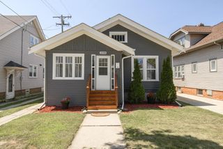 2108 Ashland AVENUE, Racine, WI 53403