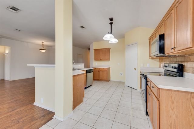 4305 Sonoma Drive, Denton, TX 76226