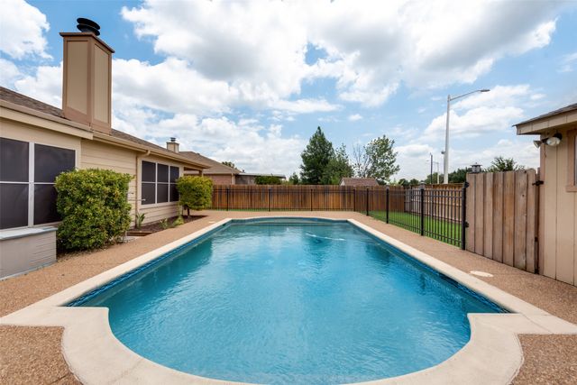 4305 Sonoma Drive, Denton, TX 76226