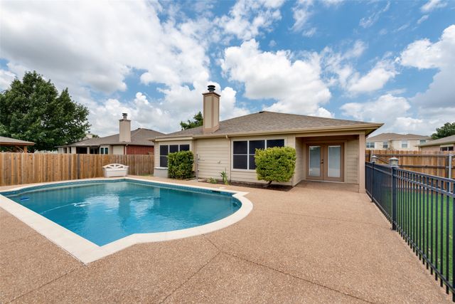 4305 Sonoma Drive, Denton, TX 76226