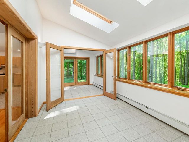 190 Red Tail Lane, Charlotte, VT 05445
