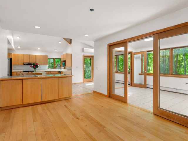 190 Red Tail Lane, Charlotte, VT 05445