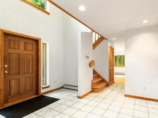 190 Red Tail Lane, Charlotte, VT 05445