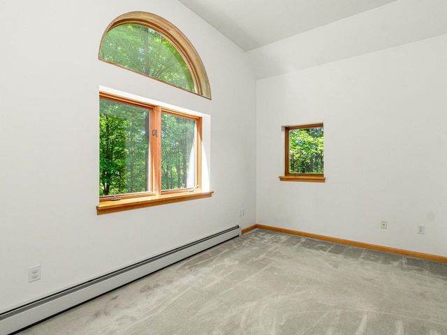 190 Red Tail Lane, Charlotte, VT 05445