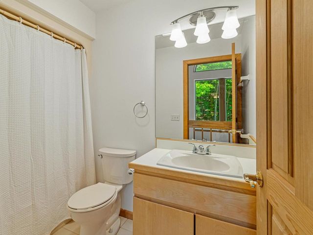 190 Red Tail Lane, Charlotte, VT 05445