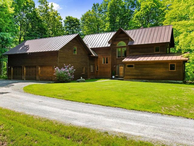 190 Red Tail Lane, Charlotte, VT 05445