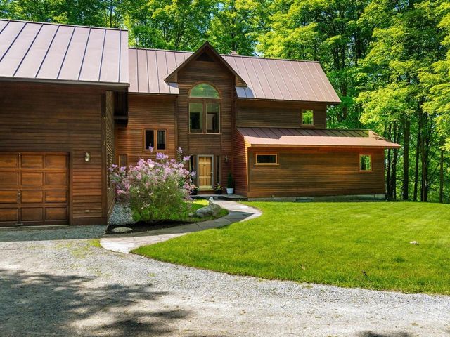 190 Red Tail Lane, Charlotte, VT 05445