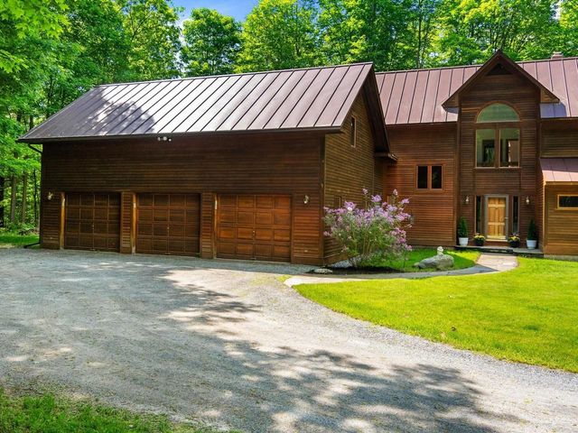 190 Red Tail Lane, Charlotte, VT 05445