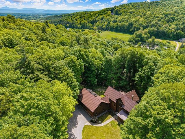 190 Red Tail Lane, Charlotte, VT 05445