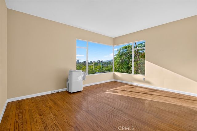 1442 Verd Oaks A, Glendale, CA 91205
