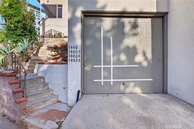 1442 Verd Oaks A, Glendale, CA 91205