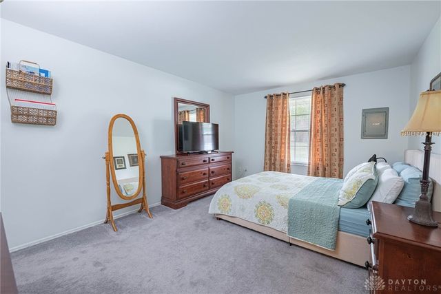 7994 Rustic Woods Drive, Huber Heights, OH 45424