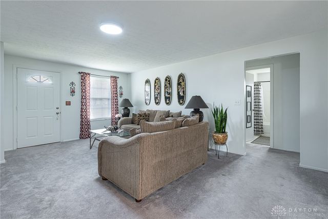 7994 Rustic Woods Drive, Huber Heights, OH 45424