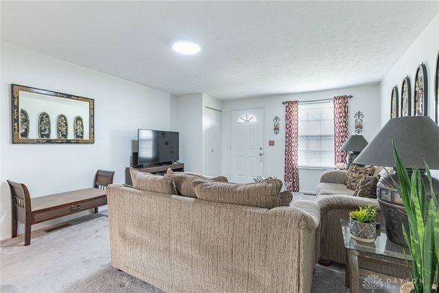 7994 Rustic Woods Drive, Huber Heights, OH 45424