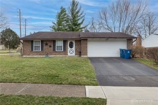 7994 Rustic Woods Drive, Huber Heights, OH 45424