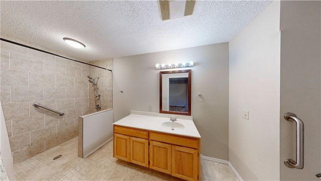 26 Allison Drive, Bella Vista, AR 72715