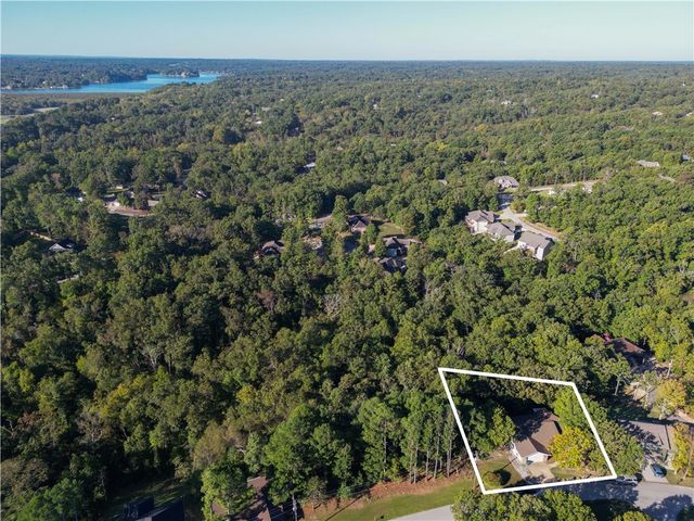 26 Allison Drive, Bella Vista, AR 72715