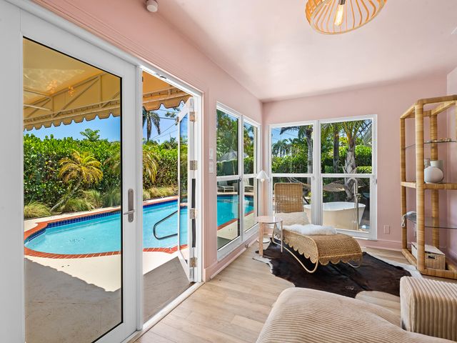 1521 NE 40th Court, Oakland Park, FL 33334