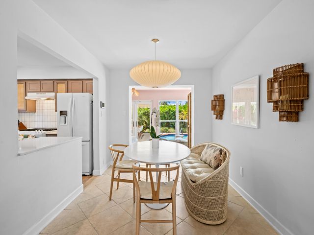 1521 NE 40th Court, Oakland Park, FL 33334