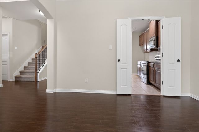 4407 Emerald Leaf Drive, Mansfield, TX 76063