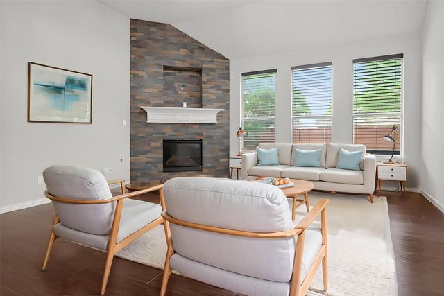 4407 Emerald Leaf Drive, Mansfield, TX 76063