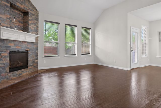 4407 Emerald Leaf Drive, Mansfield, TX 76063