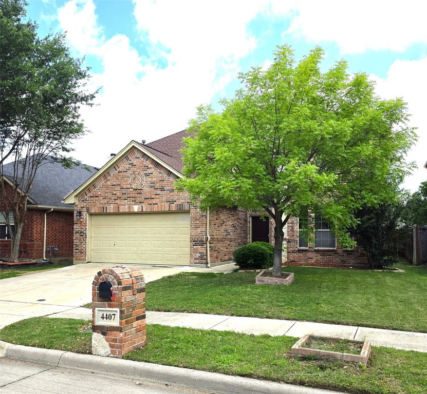4407 Emerald Leaf Drive, Mansfield, TX 76063