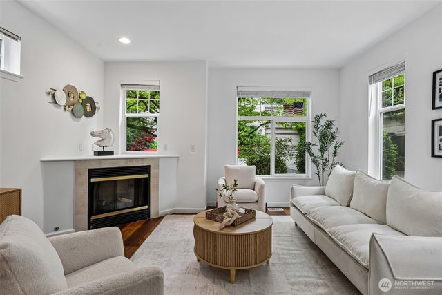 9834 NE 130th Place, Kirkland, WA 98034