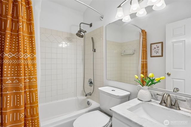 9834 NE 130th Place, Kirkland, WA 98034