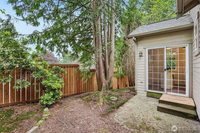 9834 NE 130th Place, Kirkland, WA 98034