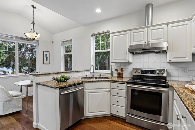 9834 NE 130th Place, Kirkland, WA 98034