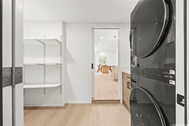 3489 Manoa Road, Honolulu, HI 96822