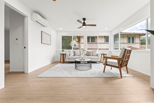 3489 Manoa Road, Honolulu, HI 96822