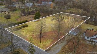 24818 Lois Lane, Southfield, MI 48075