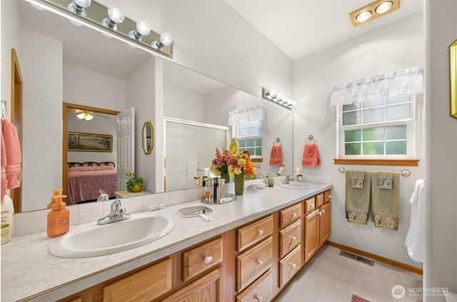 4740 Corona Ct, Bellingham, WA 98226