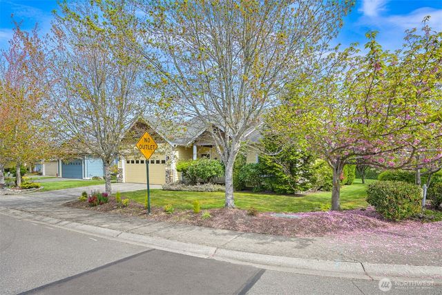 4740 Corona Ct, Bellingham, WA 98226